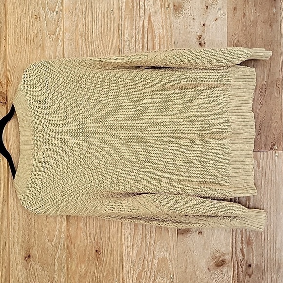 American Eagle Size Small Tan VNeck Oversized Sweater - Picture 6 of 6